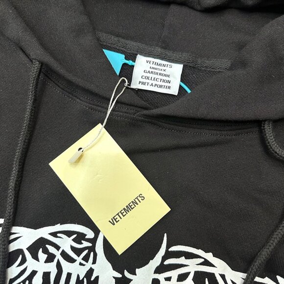 Vetements Black Printed Hoodie - Picture 9 of 9